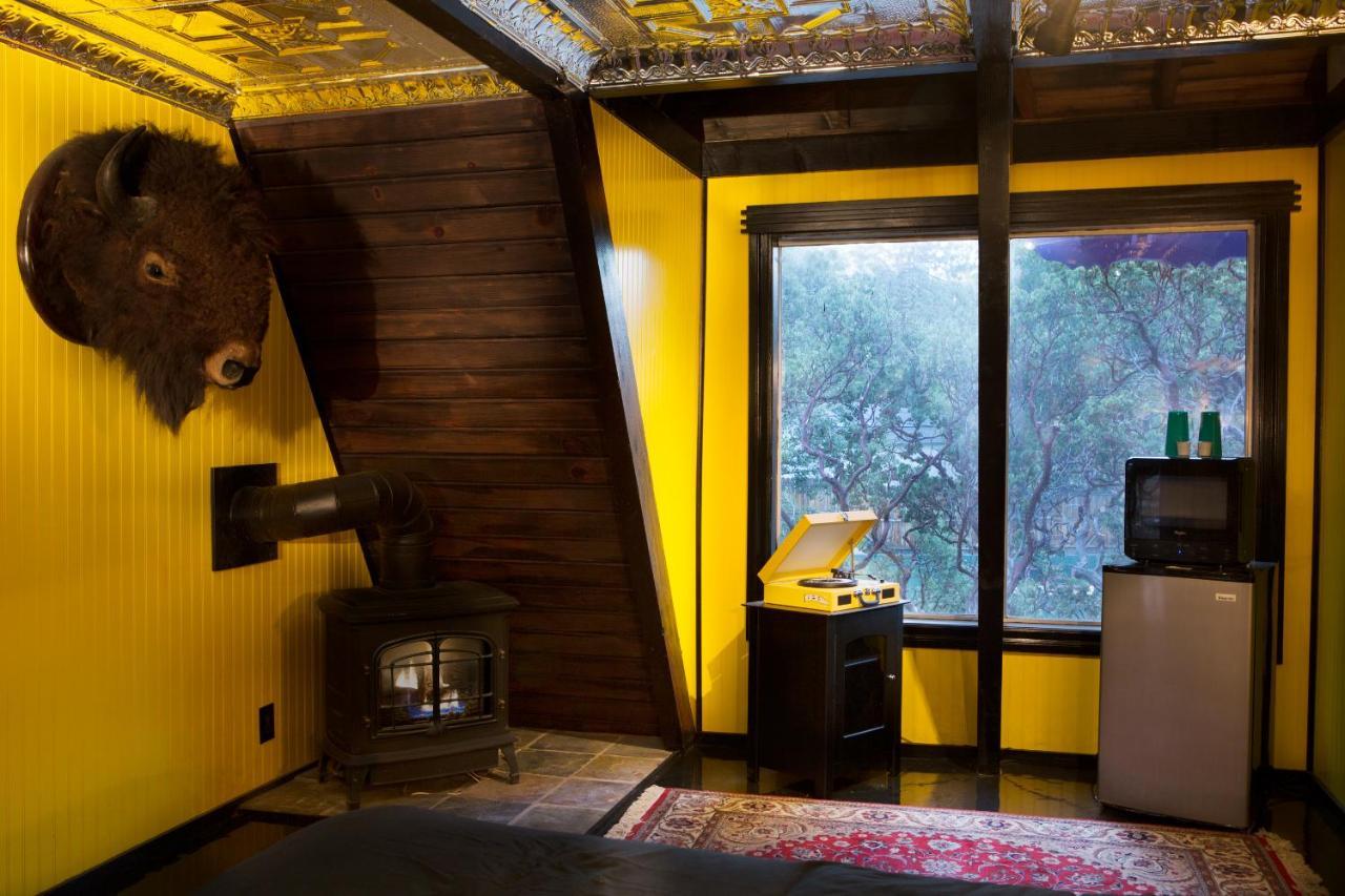 Hicksville Pines Chalets & Motel Idyllwild Exterior foto